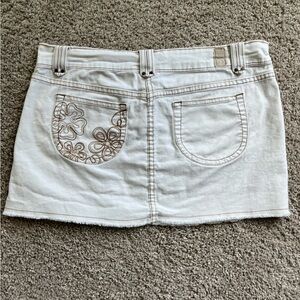 Vintage Jordache White Jean Shorts with Floral Embroidery